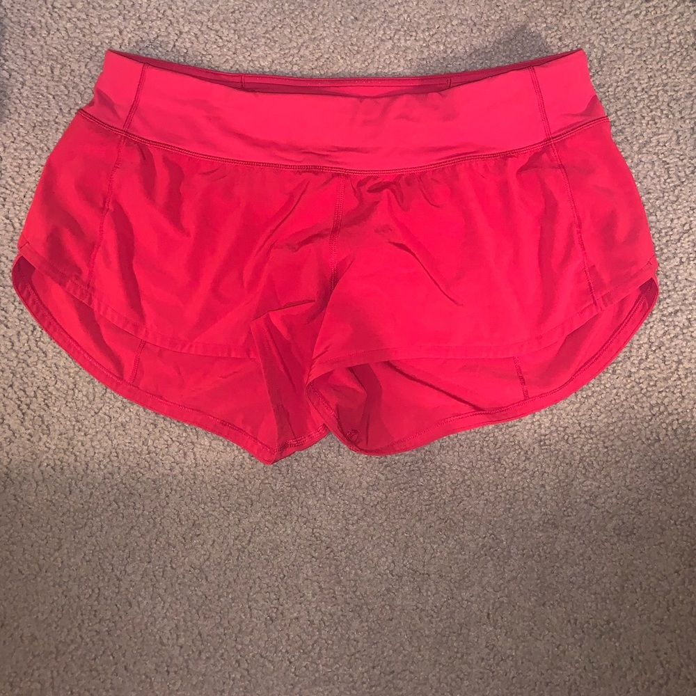 Red lulu shorts size 8, 2.5 inch